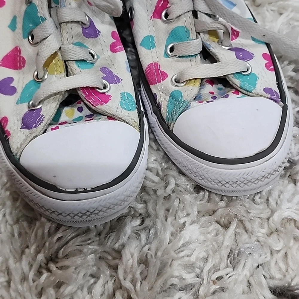 Converse Girls Chuck Taylor All Star Lace Up Heart Pattern Sneaker Shoes